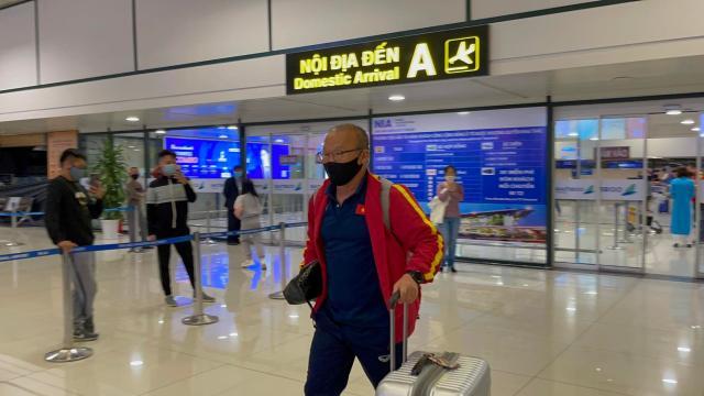 NBA赛事直播-​越南今晚返回河内 朴恒绪：不惜一切拿下中国队！